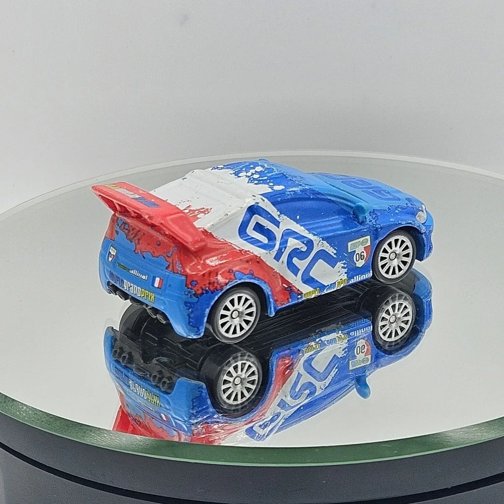 Disney Pixar Cars 2 - RAOUL CAROULE - 1:55 Diecast